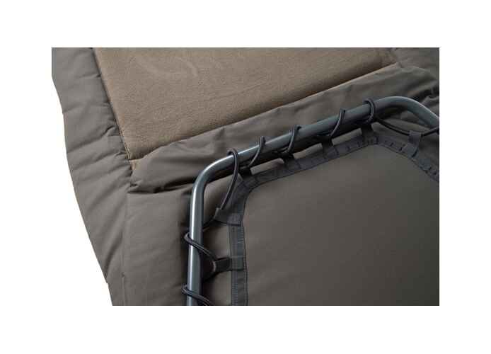 Pat Mikado- Enclave Bedchair 6 Picioare
